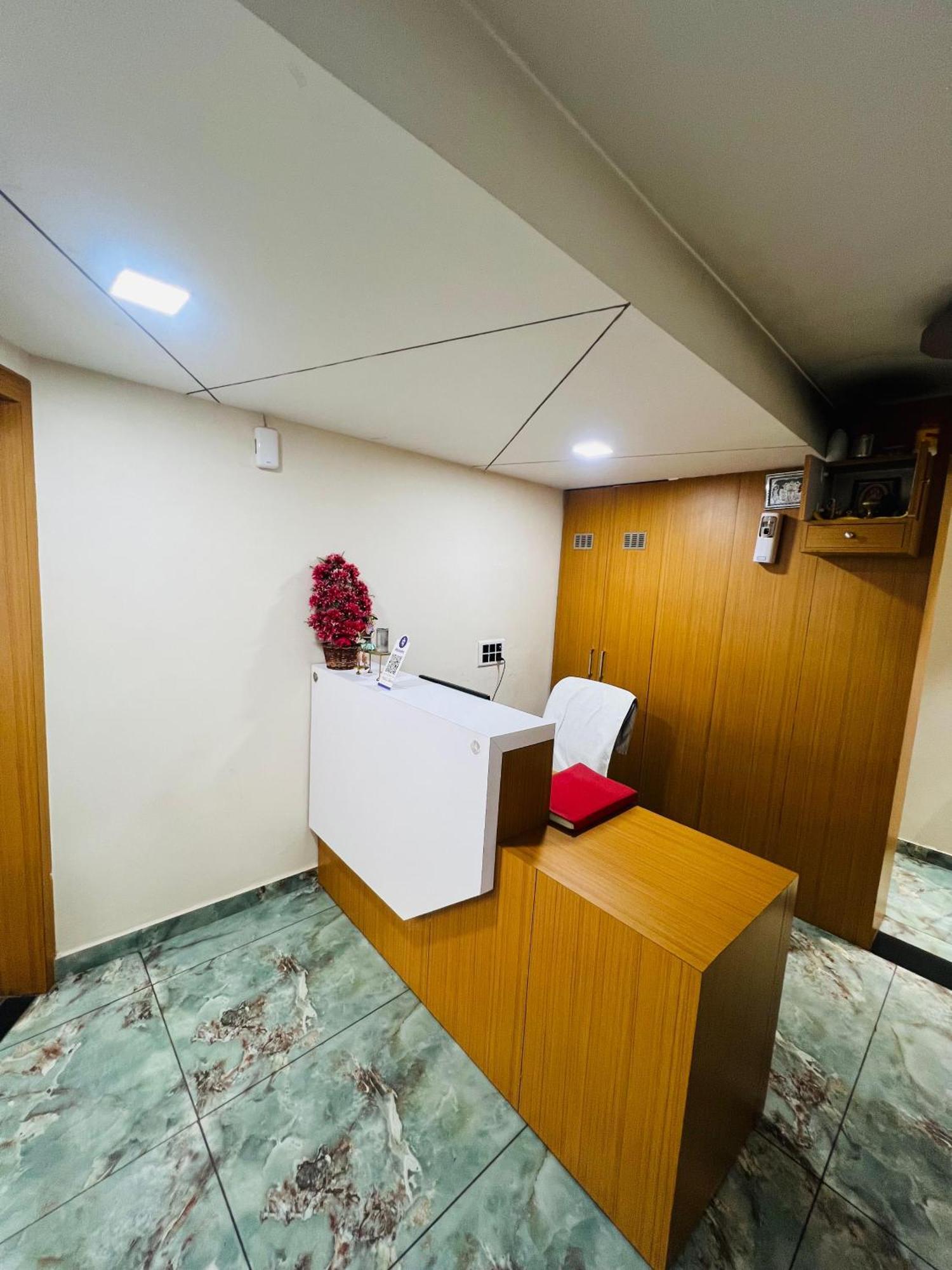 Hotel Exotic Ahmadabad Zewnętrze zdjęcie